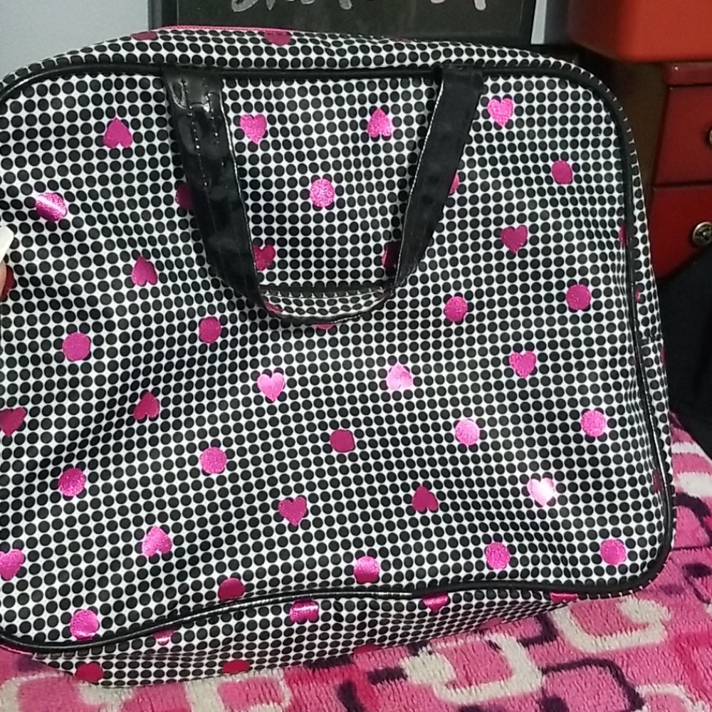 Makeup brush bag holder